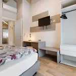 Casa Donati Lucia *