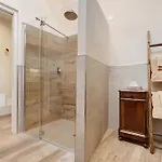 Casa Donati Lucia *